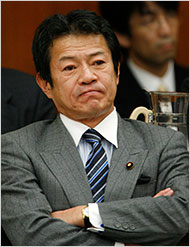 Шойчи Накагава был найден мёртвым в своей постели.